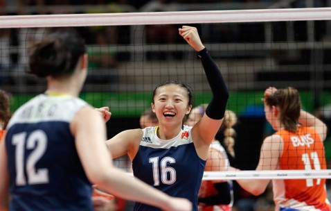 开云官网-德布劳内复出首秀惊艳全场，中国球迷激情沸腾燃爆赛场，德布劳内王者归来燃爆全场，中国球迷沸腾高燃迎接