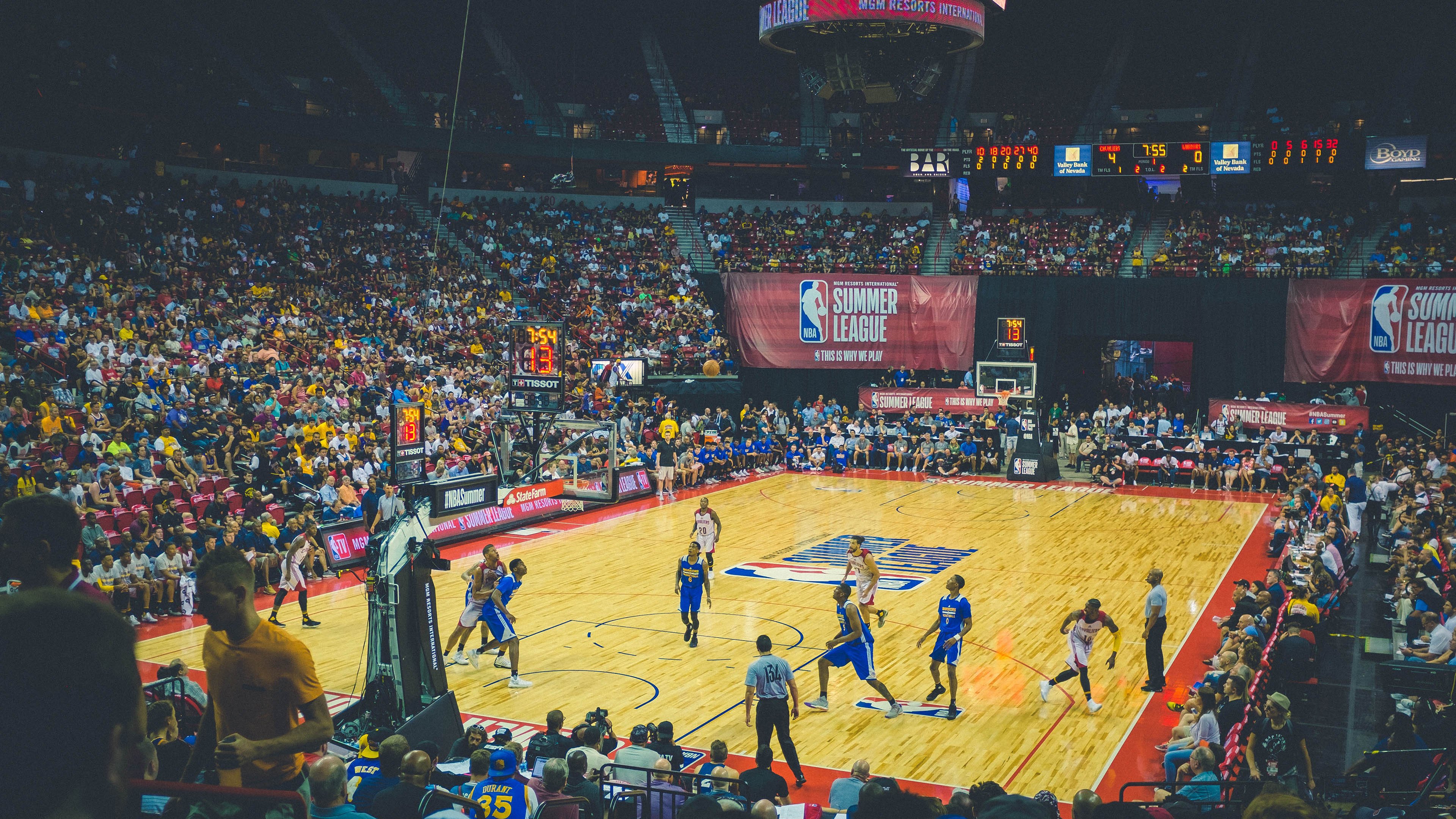 科维托娃新星闪耀巴塞罗那，惊艳晋级引爆未来期待！闪耀新星科维托娃巴塞罗那惊艳晋级